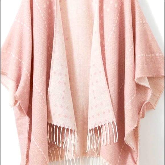 Gentle Fawn Sweaters - Hermosa cover-up in medium/large. NWT Dimensions: 49" W x 31.5" L.